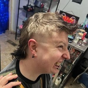 Meet your Posher, Eric